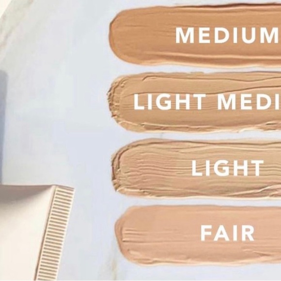 Doll10 Make Up Bundle - Picture 2 of 2